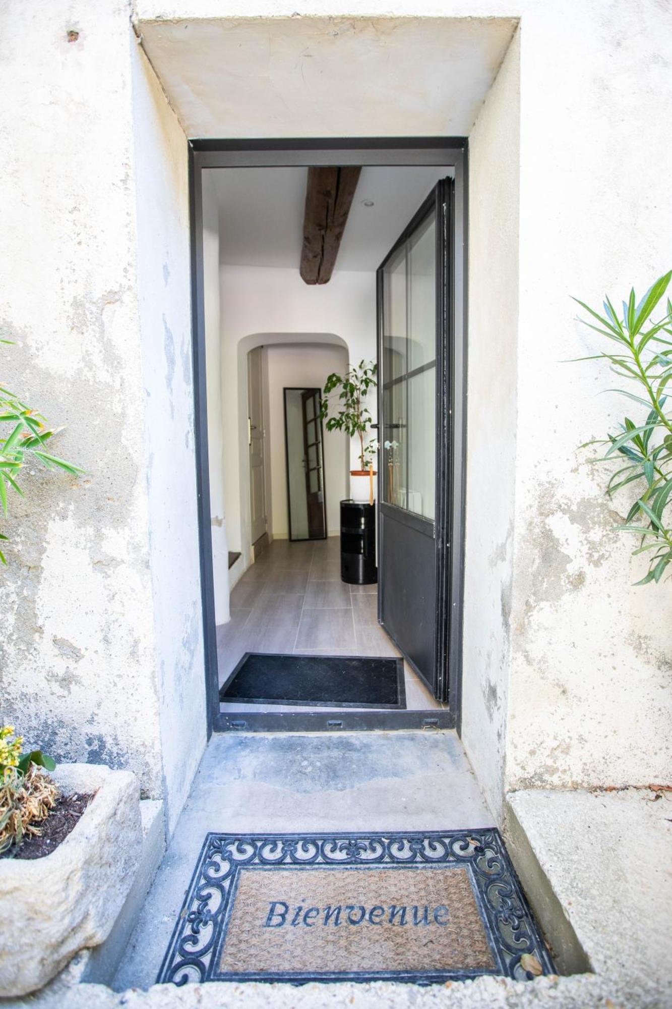 Le Cailar Oustaou De Betty Et Bob Bed & Breakfast エクステリア 写真